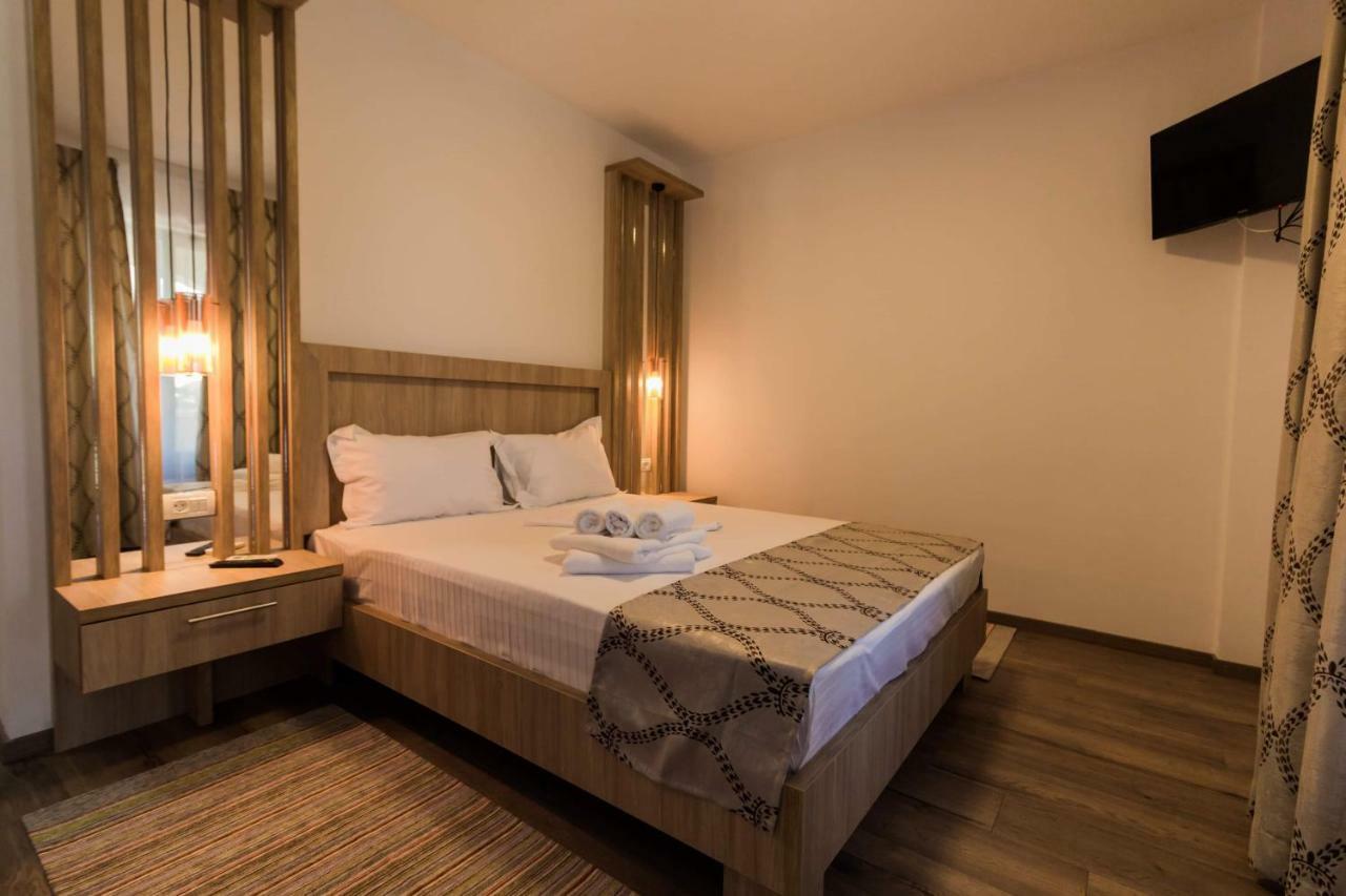 Viilalac Hotel Venus Bagian luar foto