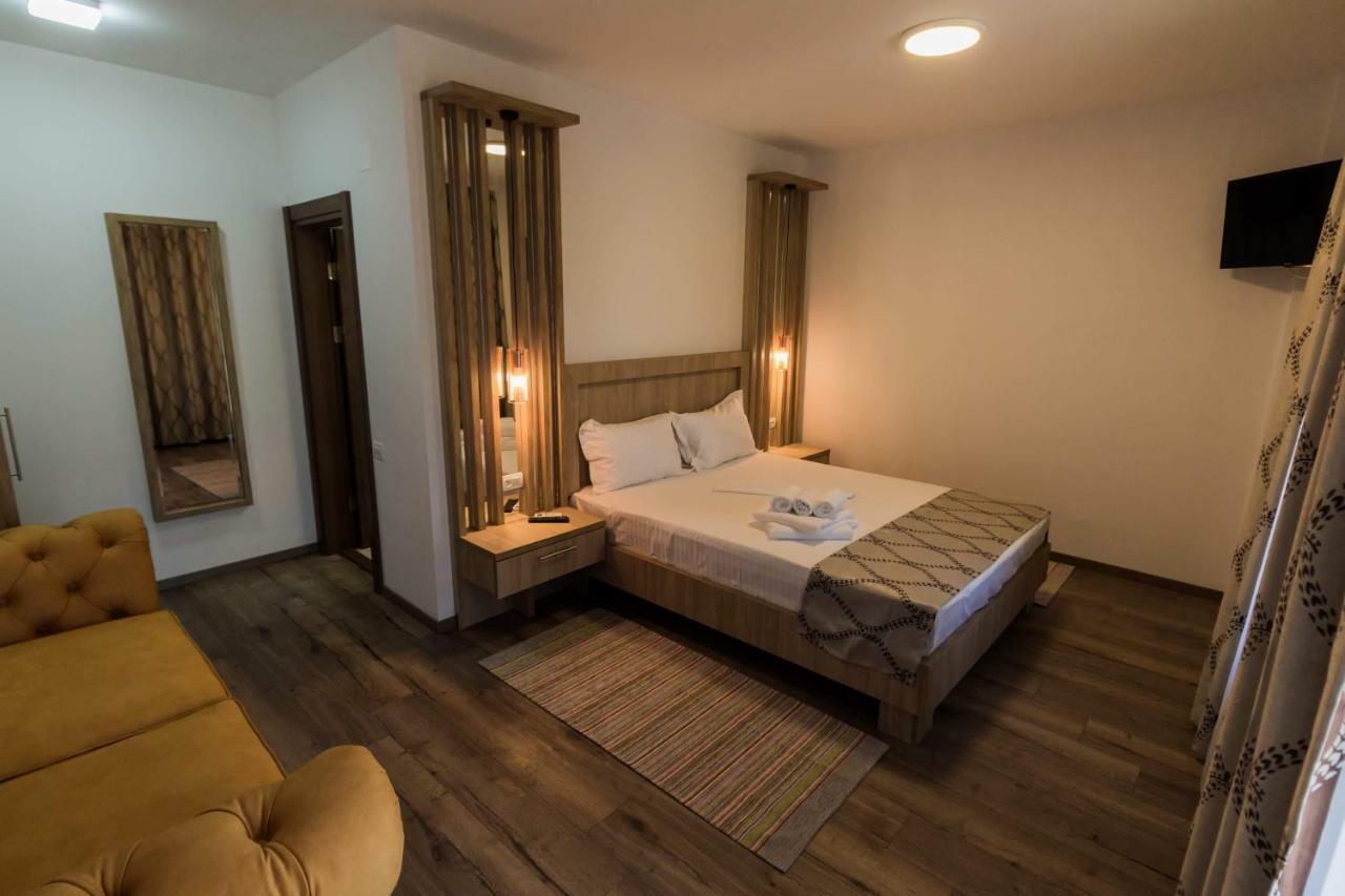 Viilalac Hotel Venus Bagian luar foto