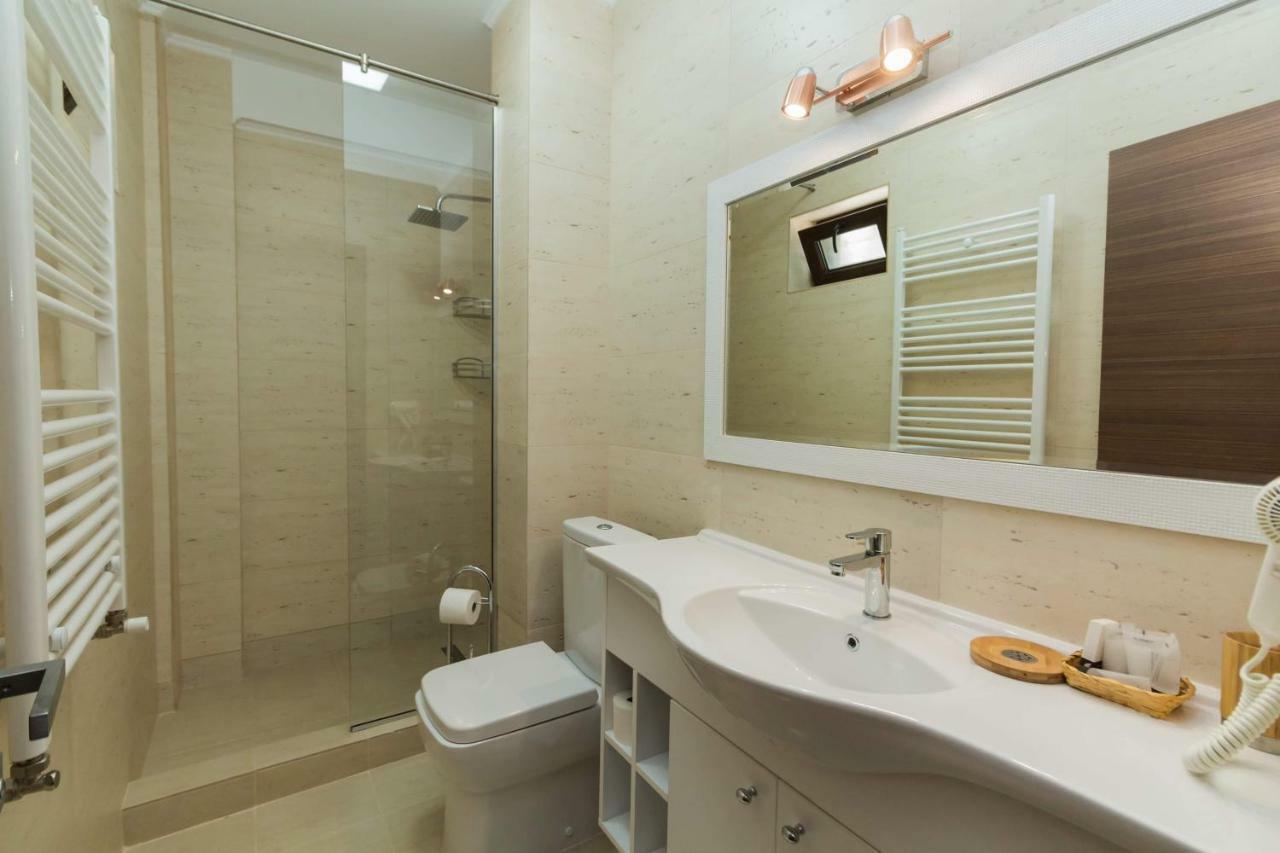 Viilalac Hotel Venus Bagian luar foto