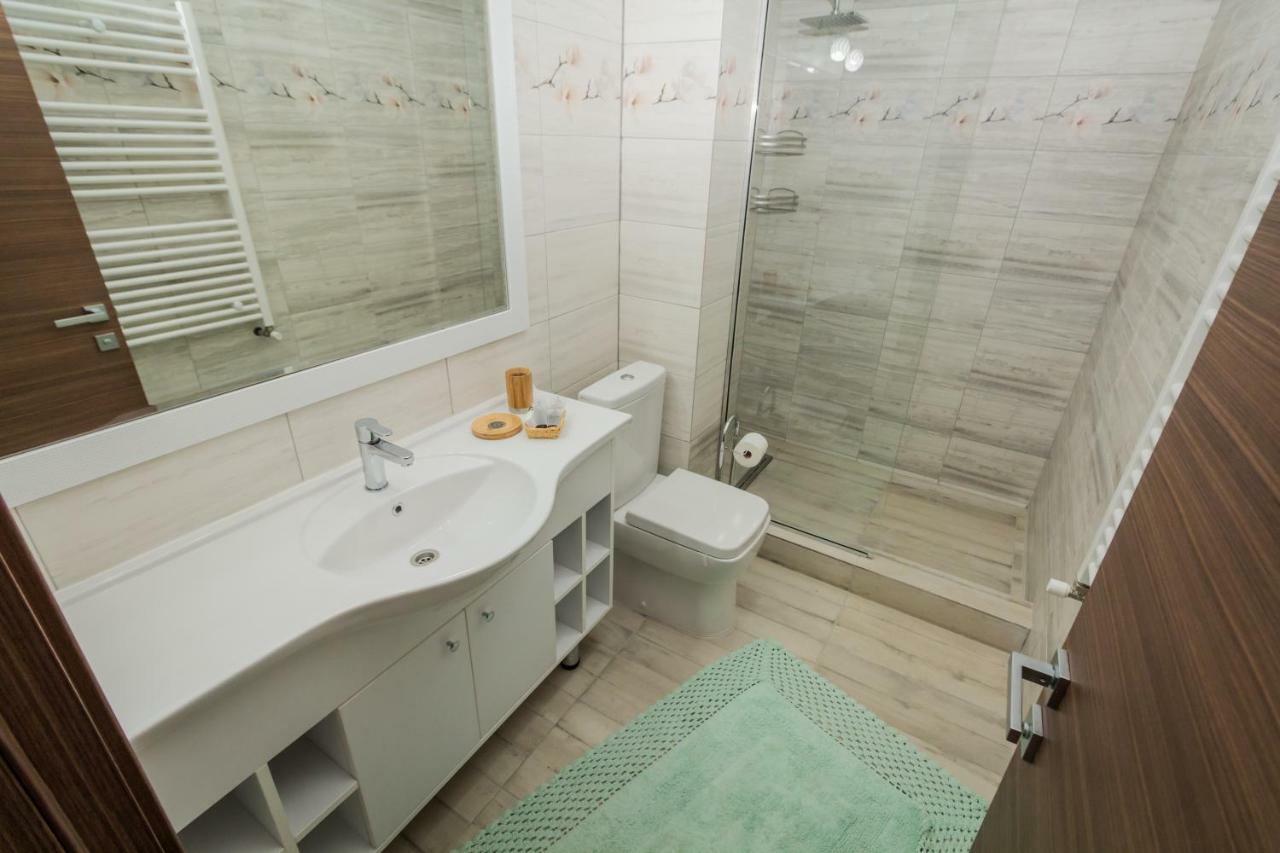 Viilalac Hotel Venus Bagian luar foto