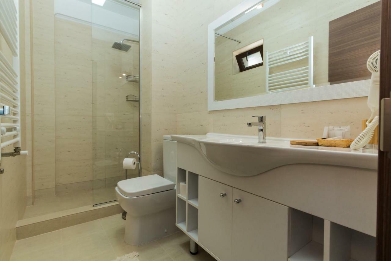 Viilalac Hotel Venus Bagian luar foto
