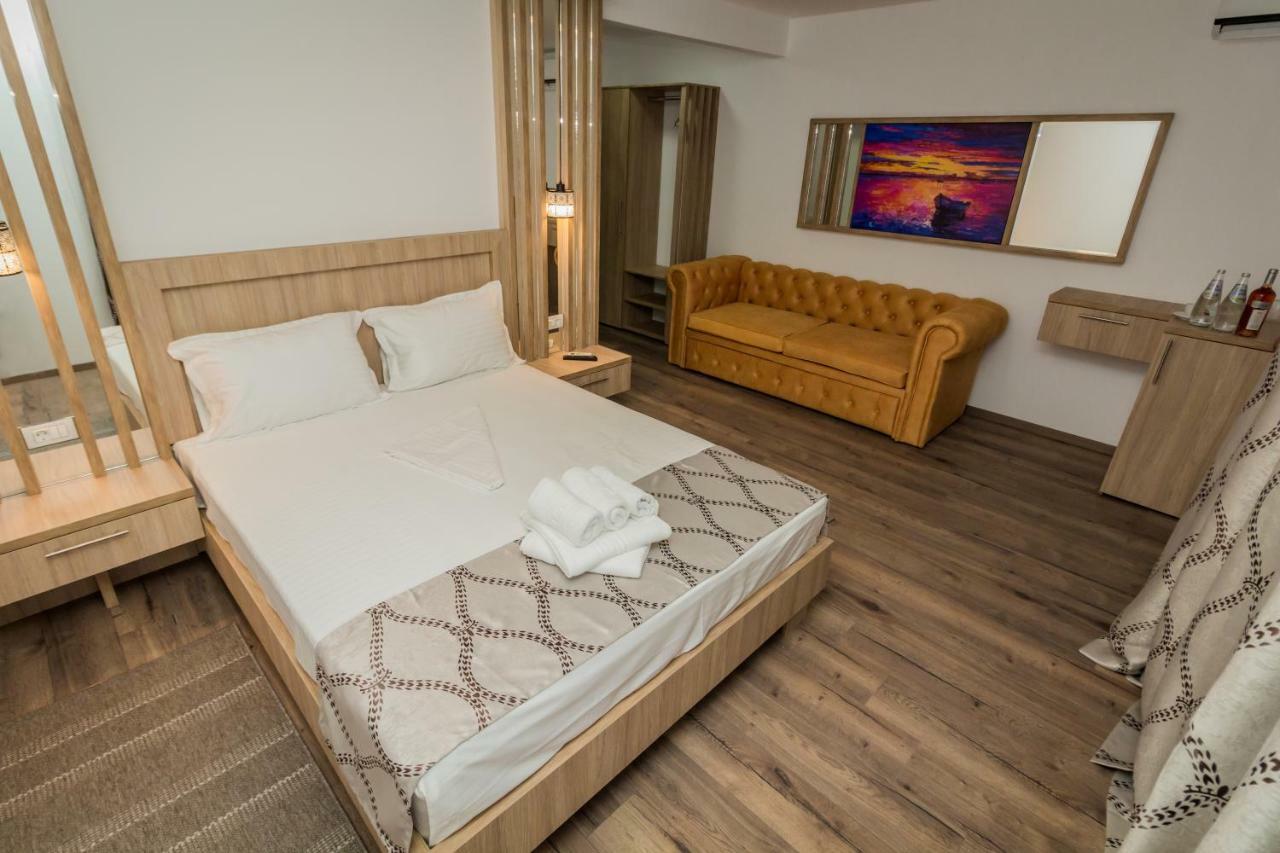 Viilalac Hotel Venus Bagian luar foto